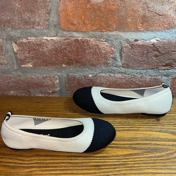 Lily & Dan Girls Recycled Material Ballet Cat Flats Size 9/10 - Picture 4 of 9
